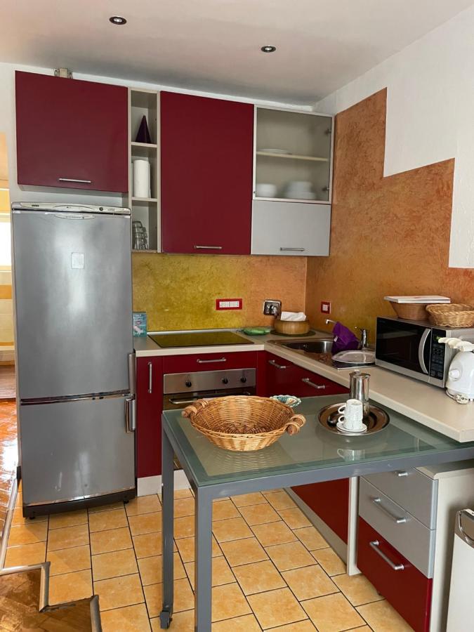 Little Nest Apartment ลาสเปเซีย ภายนอก รูปภาพ
